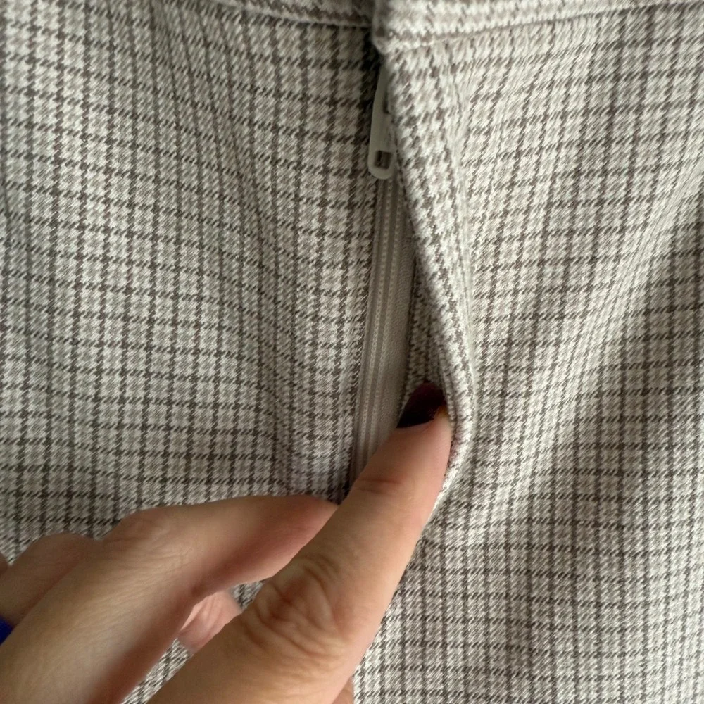 BANANA REPUBLIC Tan Square 'Sloan' Ladies‎ Ankle Length Pants, 10